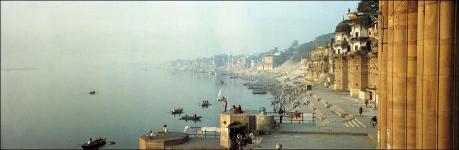 Benaras -Raghubir Singh 1987.